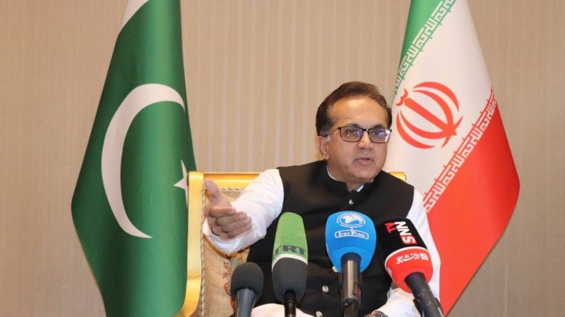 تہران میں تعینات پاکستانی سفیر کی پہلگام واقعے پر پریس کانفرنس، میڈیا کو ملک کے موقف سے آگاہ کیا