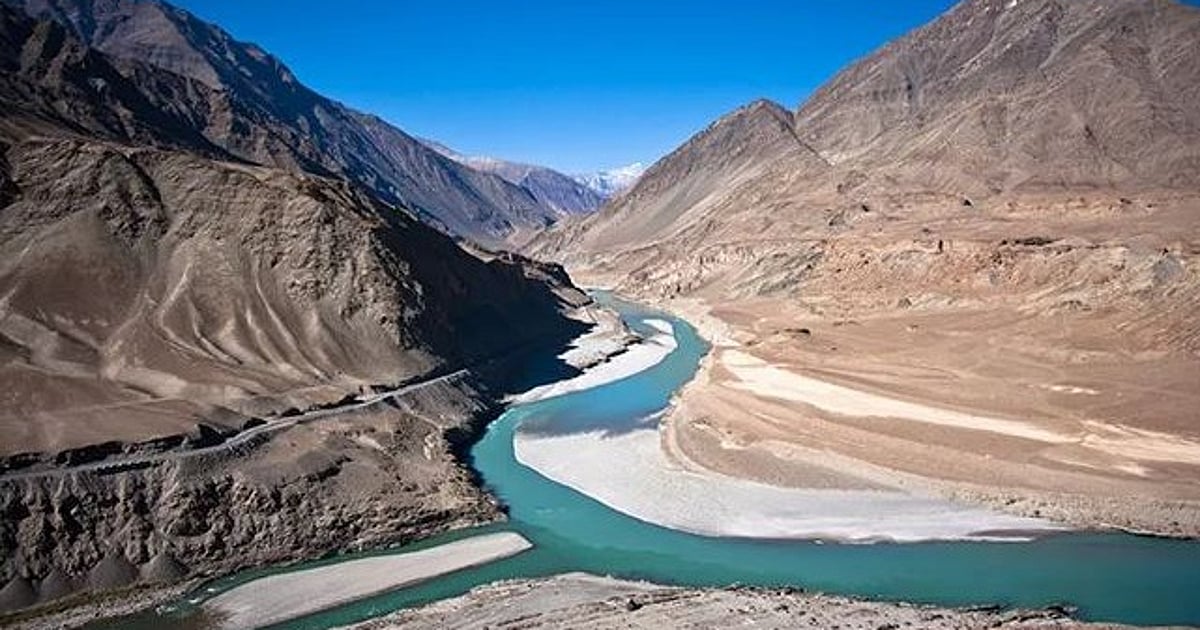 ہندوستان نے جنگ بندی کے باوجود ’سندھو آبی معاہدہ‘ معطل رکھنے کا کیا فیصلہ، پاکستان نے ایئر اسپیس کھولنے کا کیا اعلان