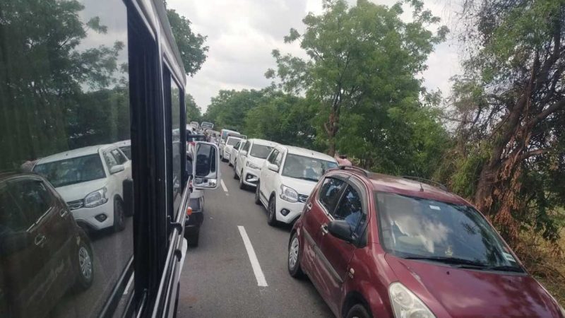 تلنگانہ: بھوپال پلی سے کالیشورم۔ 7 کلومیٹر تک ٹریفک جام، پشکرالو میں آئے افرادپریشان