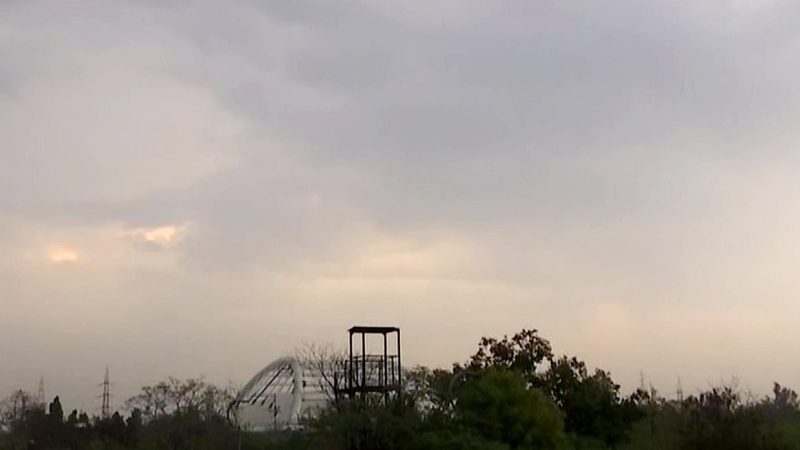 دہلی میں ہفتے بھر بنا رہے گا تیز ہوا، بادل اور بارش کا موسم، شدید گرمی اور ’لُو‘ سے ملے گی لوگوں کو راحت