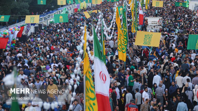 ولادت امام رضاؑ کی مناسبت سے تہران میں جشن کا بھر پور سماں