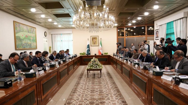 ایران اور پاکستانی وزرائے خارجہ کی ملاقات