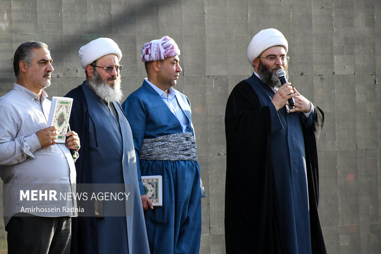 بیرجند میں خادم الرضا (ع) شہید رئیسی کے لئے قرآنی محفل کا انعقاد