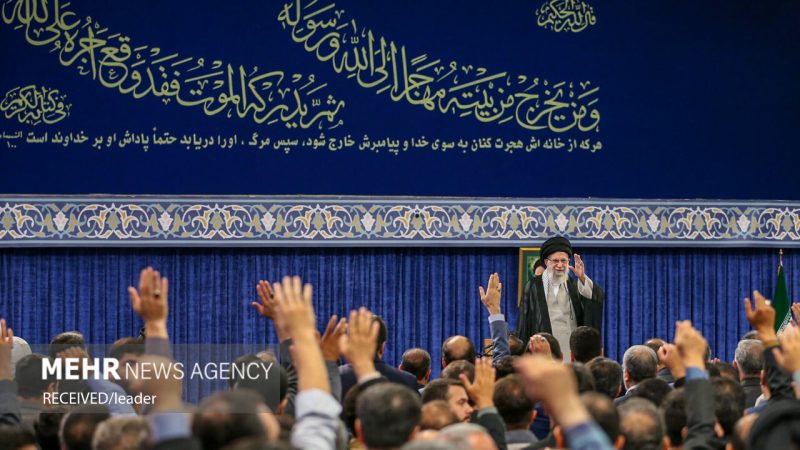 شہید رئیسی اور شہدائے خدمت کی برسی کے پروگرام میں رہبر انقلاب کی شرکت