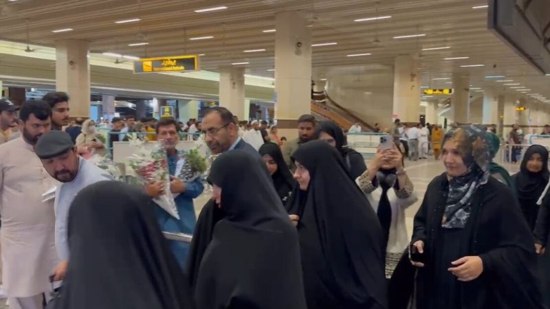 شہید آیت اللہ رئیسی کی صاحبزادی لاہور پہنچ گئیں+ ویڈیو