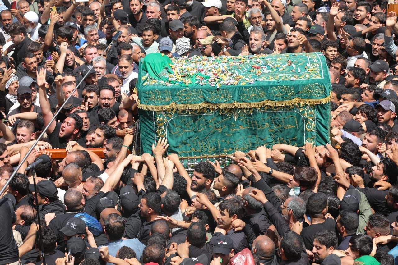 کاظمین میں امام جواد ع کے پیکر مطہر کی علامتی تشییع + ویڈیو