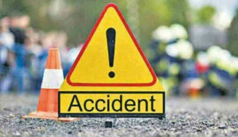 اے پی: کار حادثہ میں دو افراد ہلاک۔6زخمی
