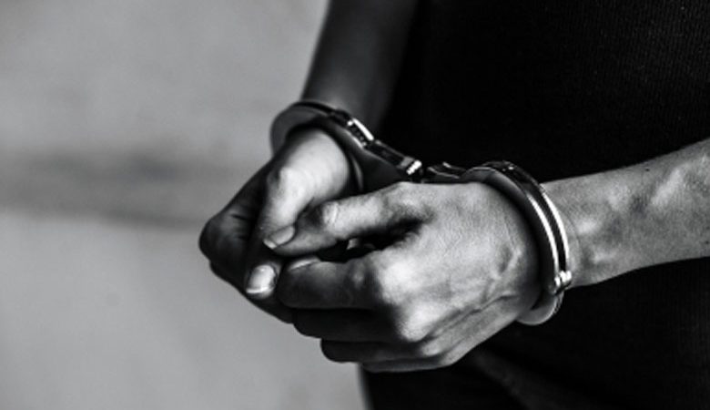 ممبئی ایئرپورٹ پر سونے کی اسمگلنگ بے نقاب، 2 افراد گرفتار