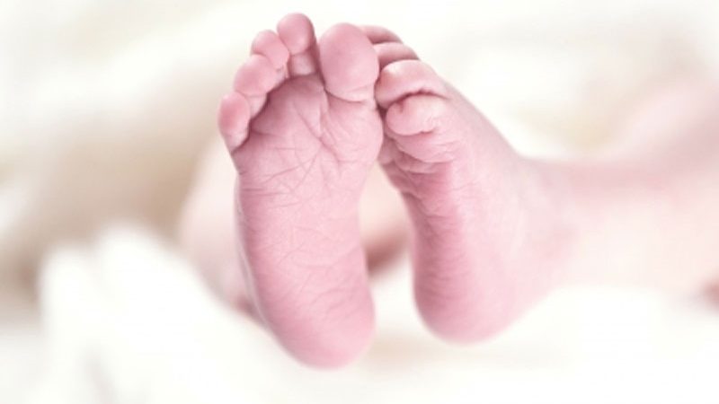 تلنگانہ: آم کی گٹھلی گلے میں پھنس جانے سے 8 ماہ کے لڑکے کی صحت خراب ہوگئی
