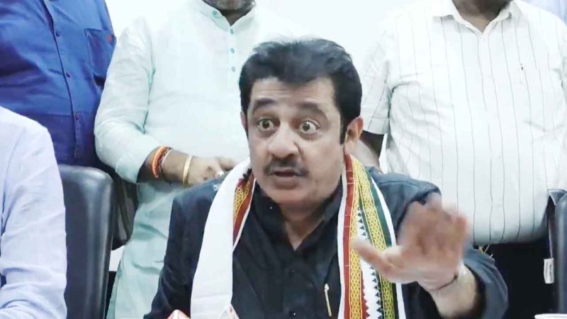پاکستان کے خلاف خودکش بمبار بن جاؤں گا،کرناٹک کے وزیر امکنہ و اوقاف ضمیر احمد خان کا ویڈیو وائرل