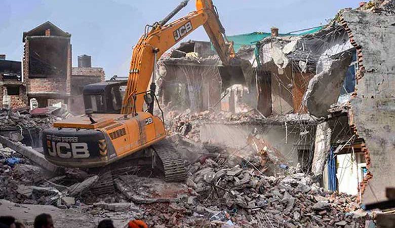 بلڈوزروں کے ذریعہ دینی مدارس کا انہدام