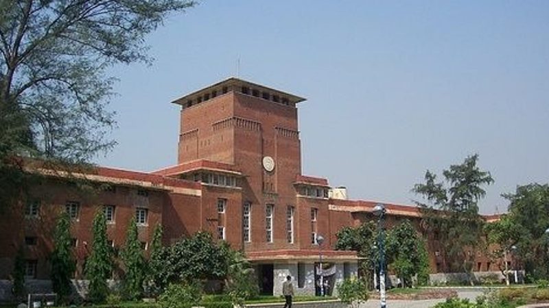 دہلی یونیورسٹی: سائیکولوجی کے نصاب میں تبدیلی، طلبا کو اب نہیں پڑھایا جائے گا مسئلہ کشمیر اور فلسطین