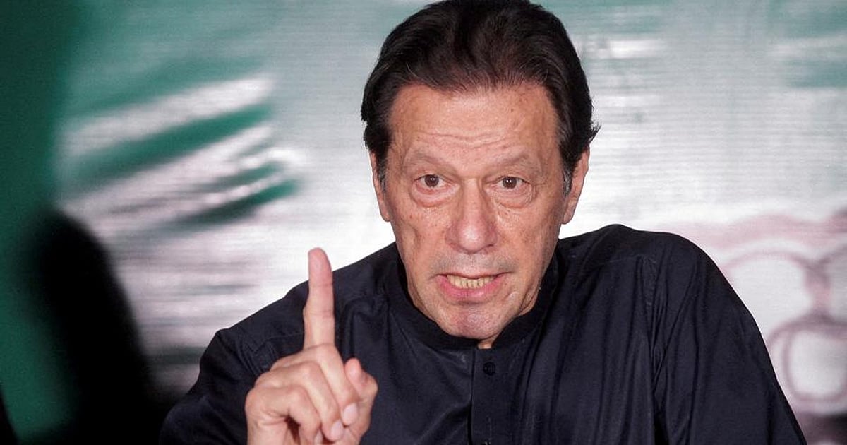 عمران خان کا جنرل عاصم منیر پر طنز، ’فیلڈ مارشل نہیں، خود کو بادشاہ ہی بنا لیتے‘