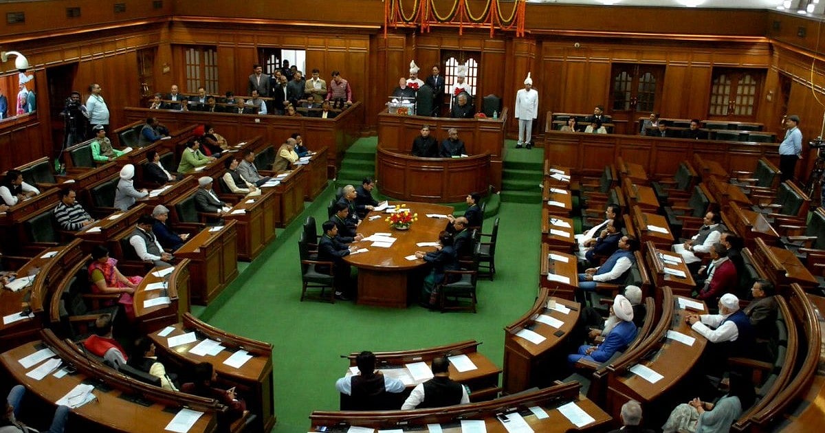 دہلی اسمبلی احاطہ میں لگائی جائیں گی ساورکر، مدن موہن مالویہ اور دیانند سرسوتی کی تصاویر، قرارداد اتفاق رائے سے پاس