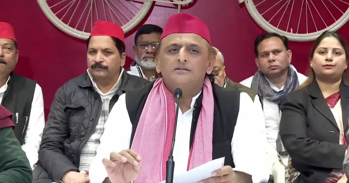 اکھلیش یادو نے شروع کی ’مشن-27‘ کی تیاری، کارکنان سے ’پی ڈی اے‘ کے ایجنڈے کو گاؤں-گاؤں پہنچانے کی اپیل