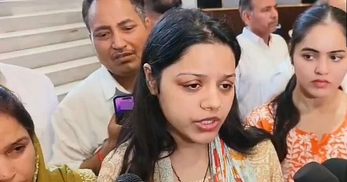 پہلگام حملہ: ’میں مسلمانوں یا کشمیریوں کے خلاف برا سلوک نہیں چاہتی‘، مقتول فوجی کی بیوی ہمانشی امن کی خواہشمند