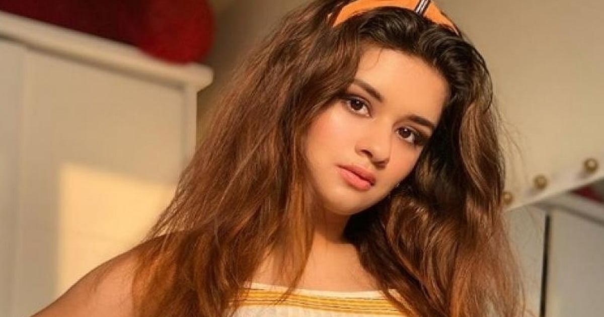 اونیت کور کی تصویر کو لائیک کرنے پر ویراٹ کوہلی کو دینی پڑی صفائی