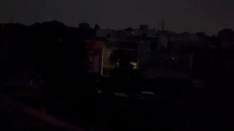 آپریشن سندور LIVE: سرینگر ایئرپورٹ پر ڈرون حملے کی کوشش ناکام، جموں و کشمیر، راجستھان اور پنجاب میں دھماکے
