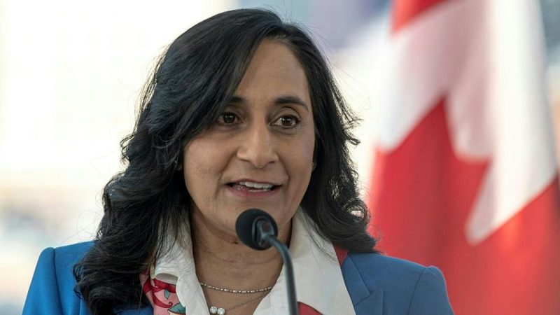 کینیڈا کی وزیر خارجہ بنی انیتا آنند، ہند نژاد پہلی ہندو خاتون کو سفارتی محاذ کی کمان