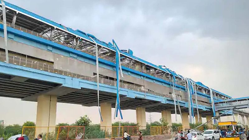 دہلی میں آندھی اور بارش کی تباہی، مٹیرو اسٹیشن کی چھت اُڑی، دیوار گرنے سے 3 افراد جاں بحق