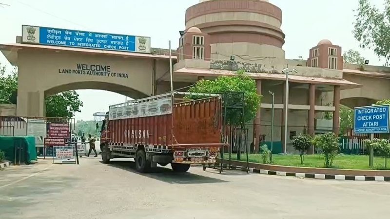 ہند-افغان تجارت بحال: ہند-پاک کشیدگی کے باعث سرحد پر پھنسے افغانستان کے ٹرکوں کو ملی داخلے کی اجازت