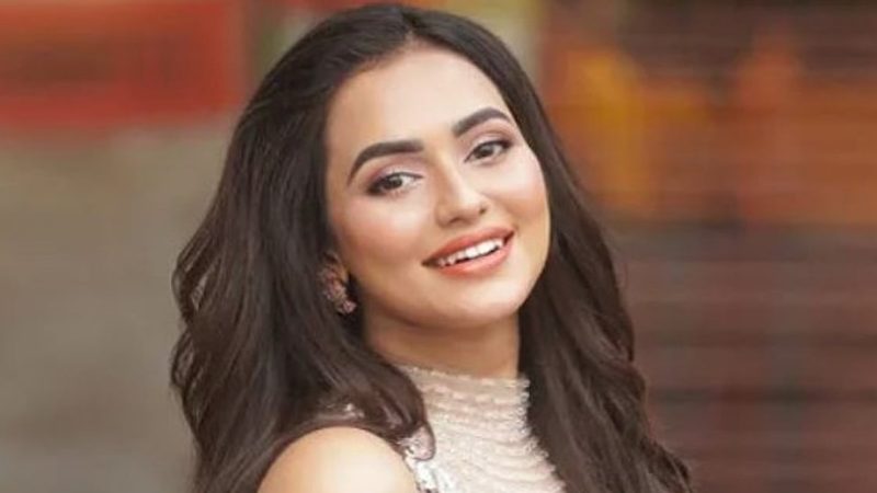 بنگلہ دیش: قتل کے ایک معاملہ میں ایئرپورٹ سے گرفتار کی گئی معروف اداکارہ نصرت فاریہ نے توڑی خاموشی