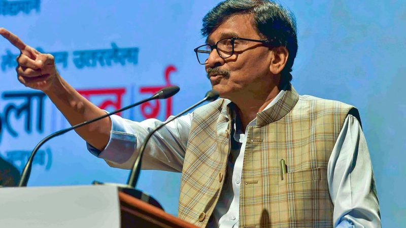 پاکستان پر بھروسہ نہیں کیا جا سکتا، راہل گاندھی کے سوالات عوام کی آواز ہیں: سنجے راؤت
